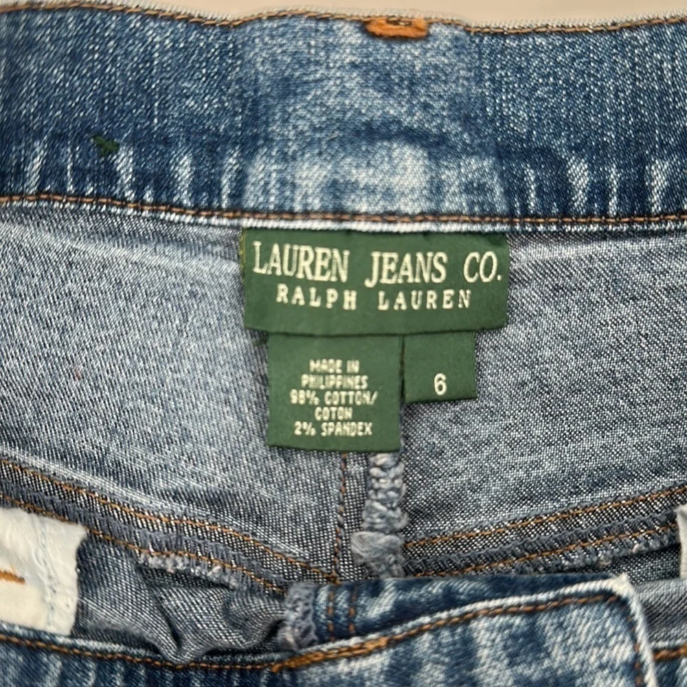 Lauren Jeans Co. Medium Wash Relaxed Fit Jeans Size 6